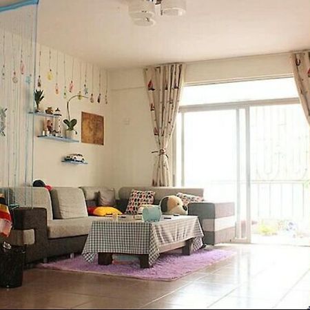 שיאמן Backyard Youth Hostel מראה חיצוני תמונה